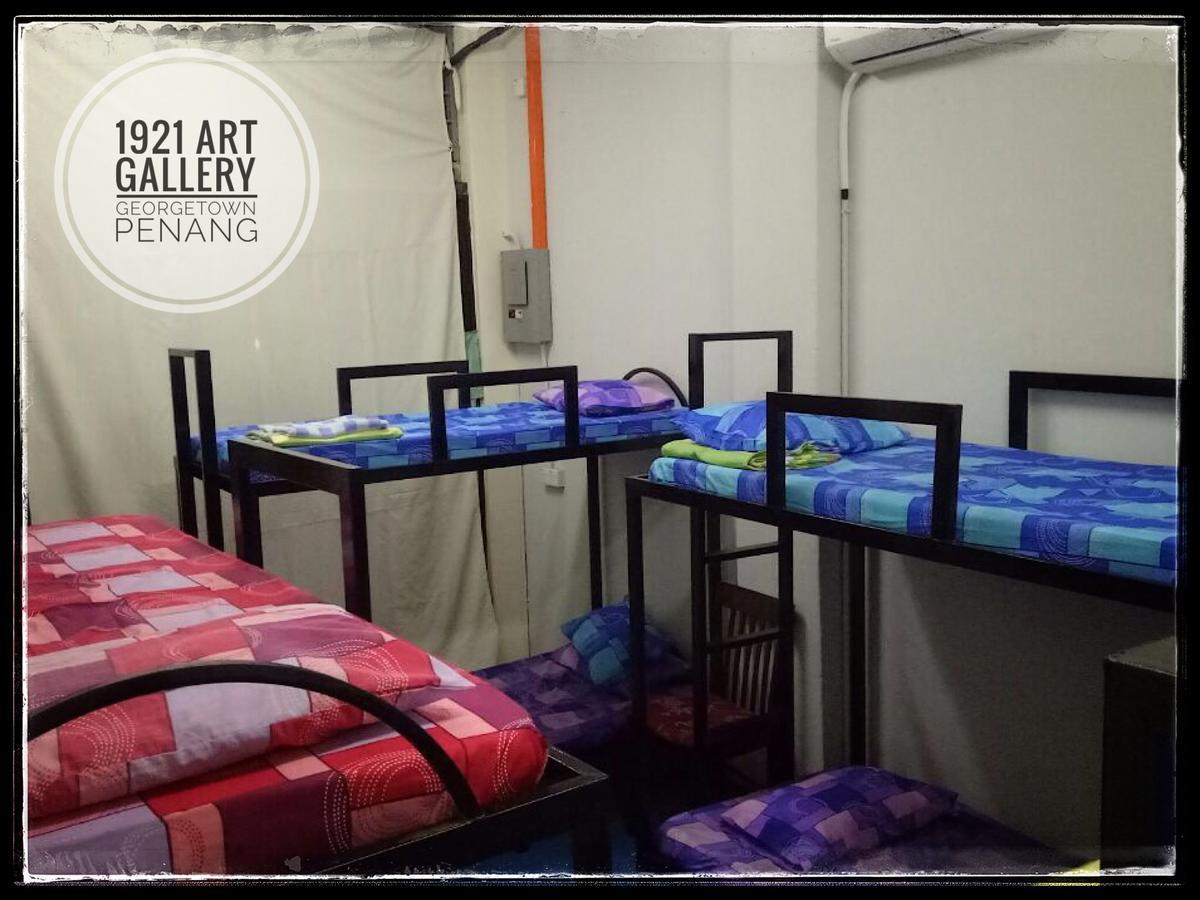 1921 Art Gallery & Travel Lodge George Town Rum bild